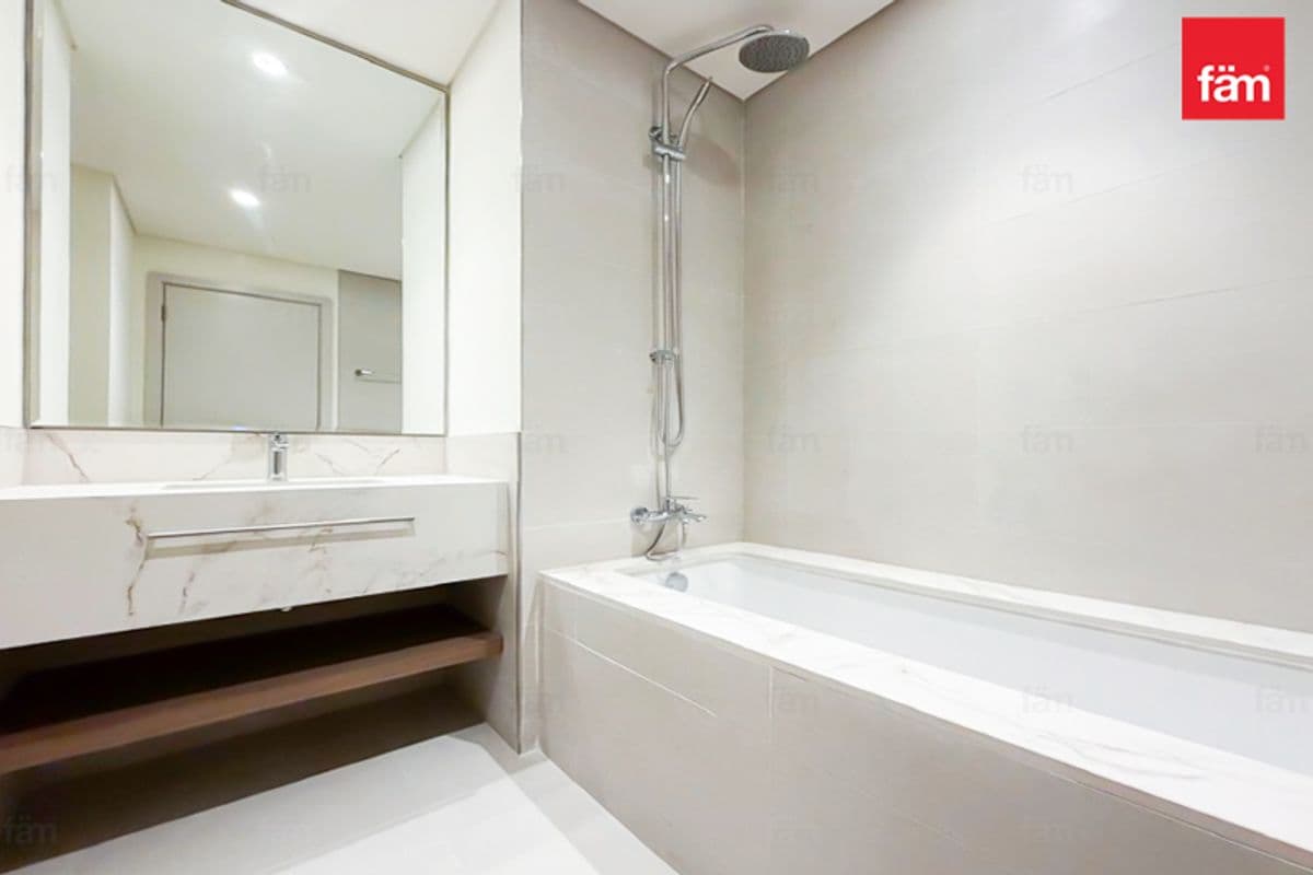 3 bedroom apartment in Beach Mansion Tower 1, photograph 14 of 20