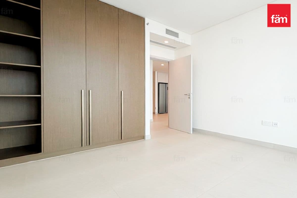 3 bedroom apartment in Beach Mansion Tower 1, photograph 10 of 20