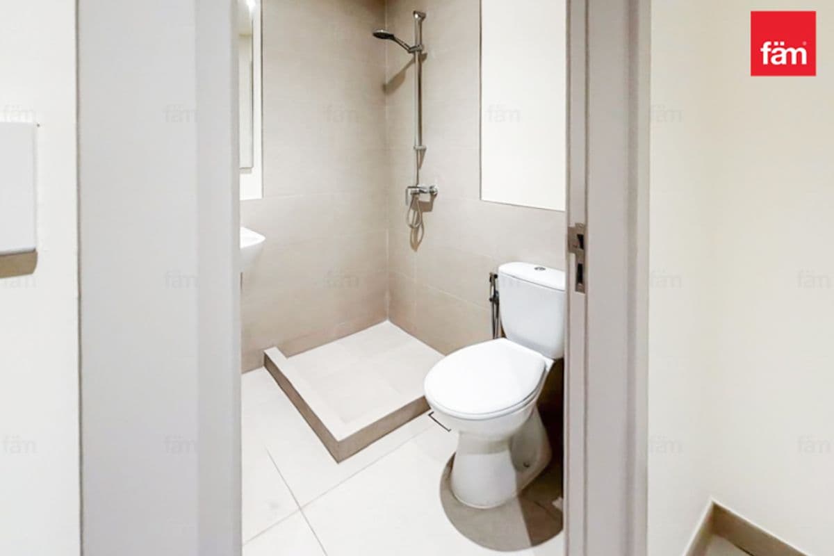 3 bedroom apartment in Beach Mansion Tower 1, photograph 17 of 20