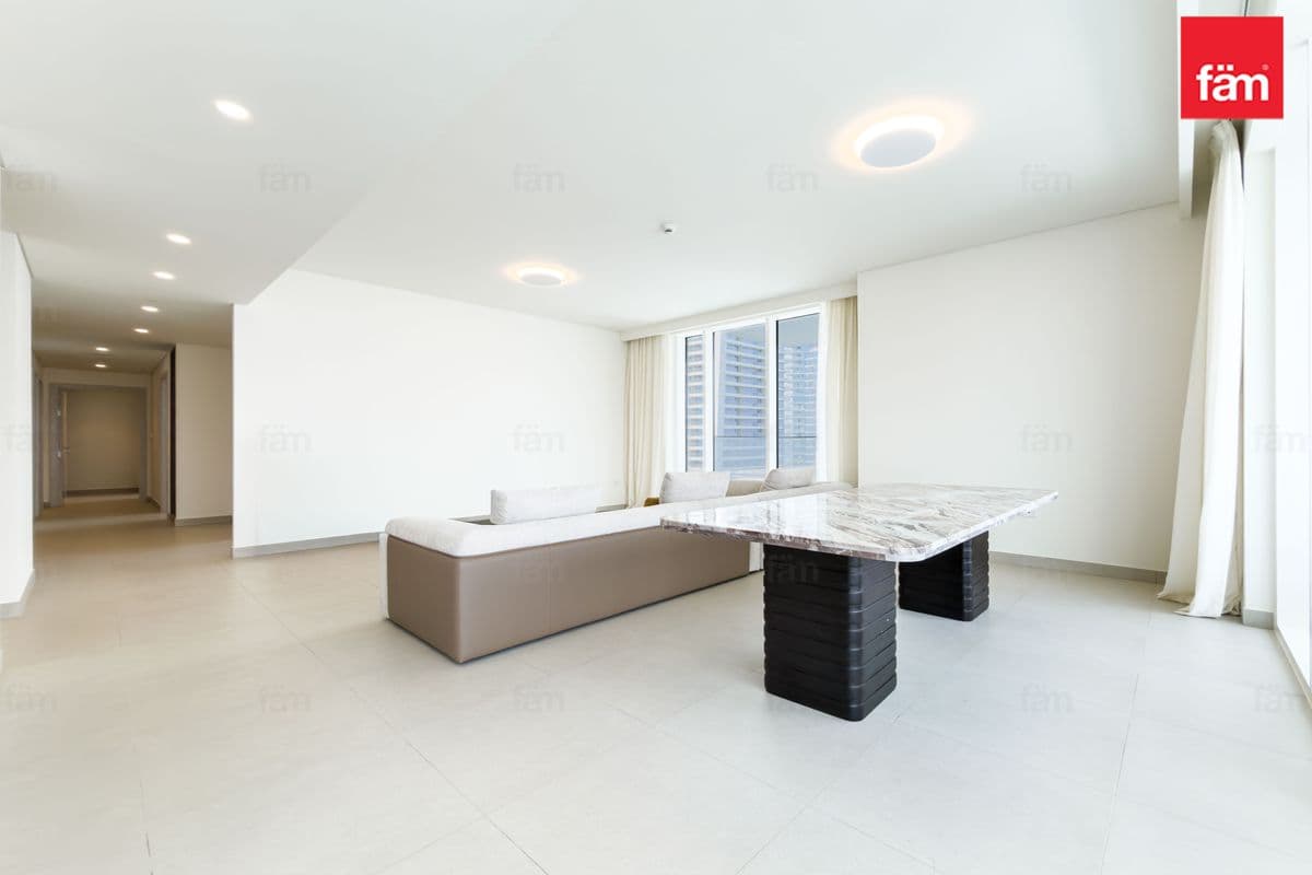 4 bedroom apartment in Beach Mansion Tower 1, photograph 4 of 20