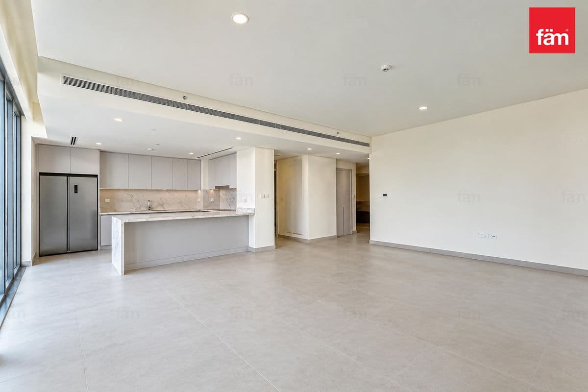 4 bedroom apartment in Beach Mansion Tower 1, photograph 6 of 20