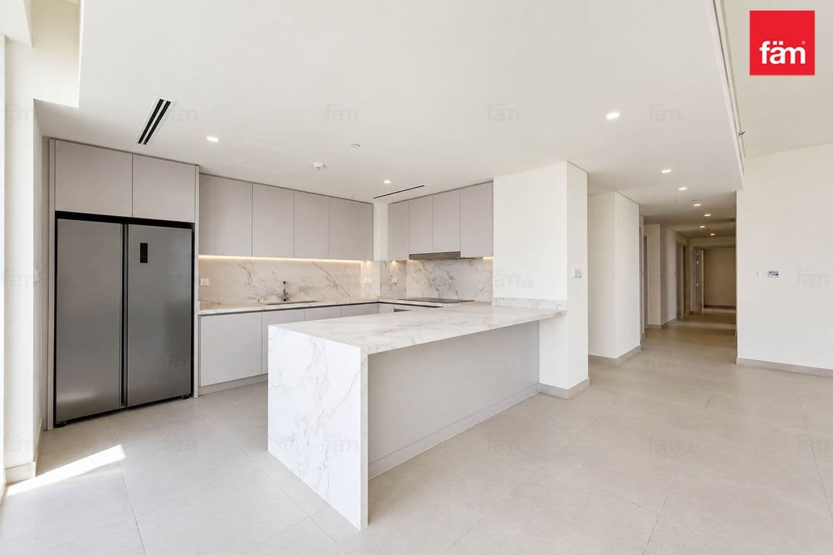 4 bedroom apartment in Beach Mansion Tower 1, photograph 15 of 20