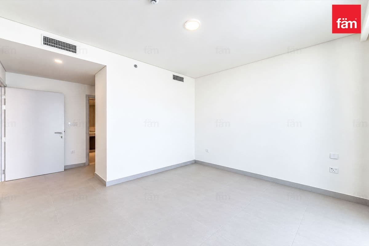 3 bedroom apartment in Beach Mansion Tower 1, photograph 19 of 20