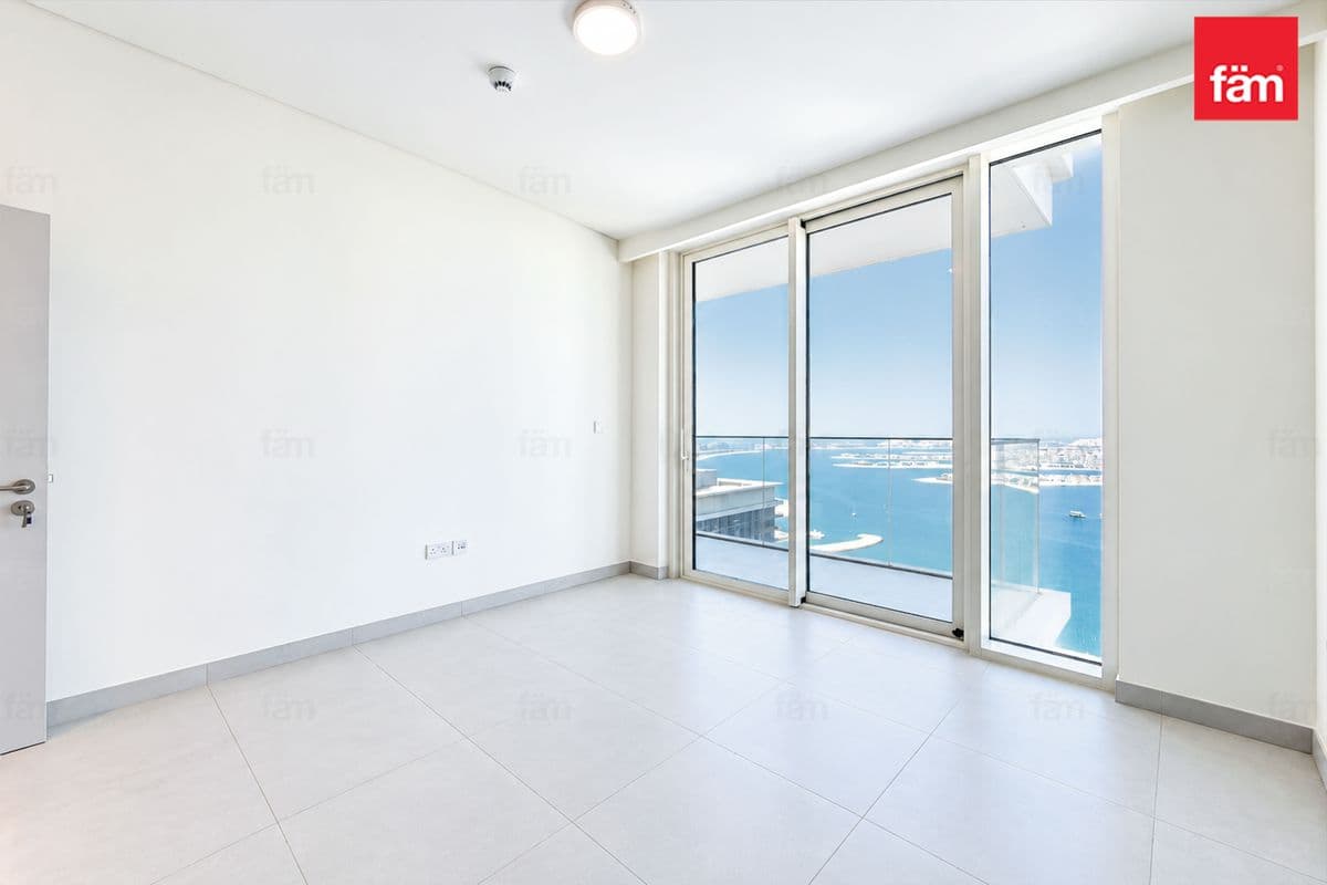3 bedroom apartment in Beach Mansion Tower 1, photograph 2 of 20