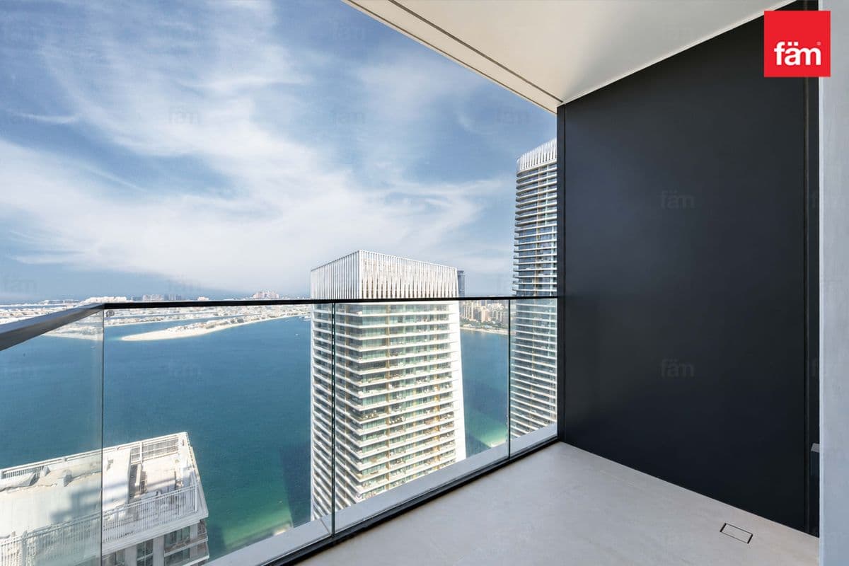 3 bedroom apartment in Beach Mansion Tower 1, photograph 3 of 20