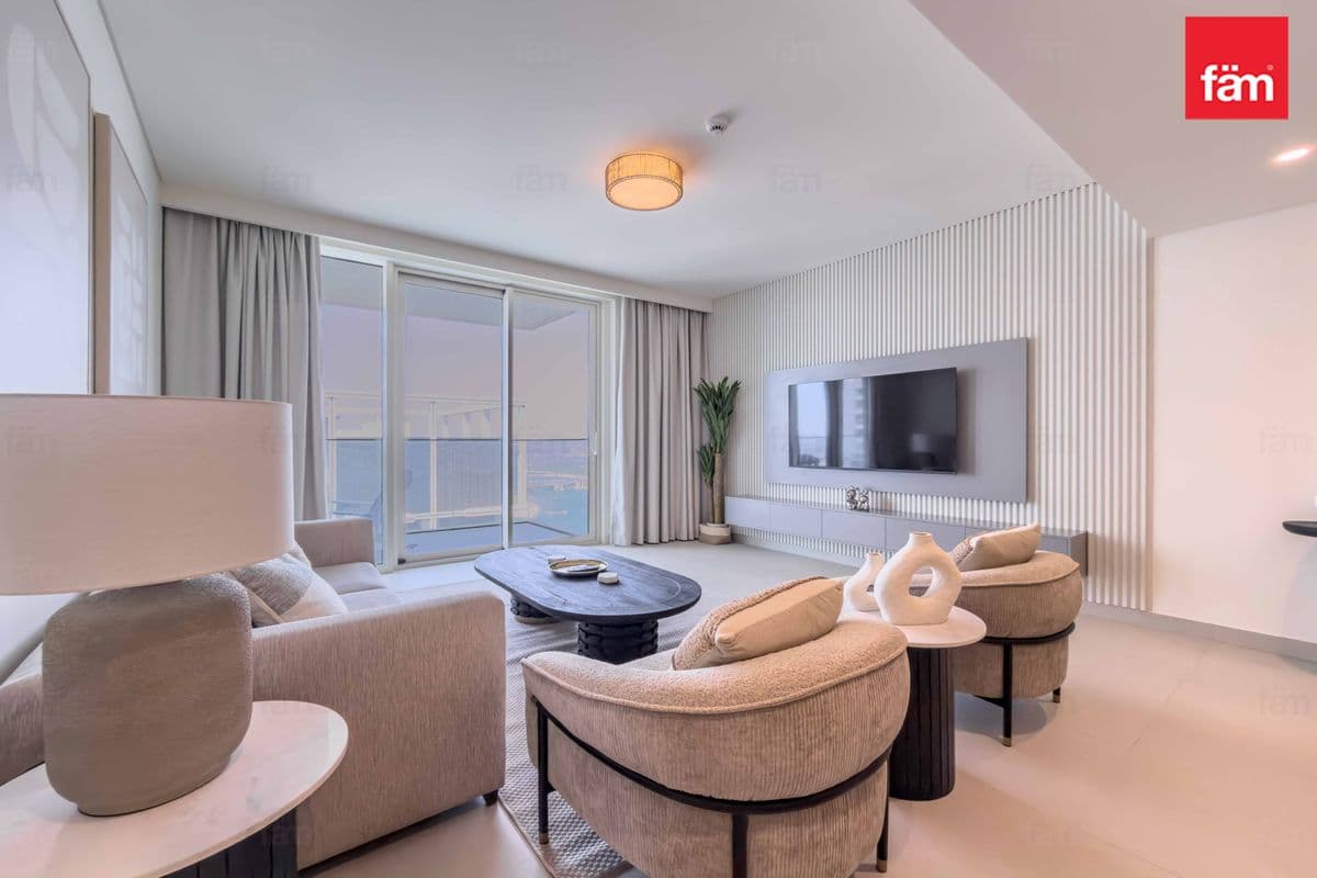 3 bedroom apartment in Beach Mansion Tower 1, photograph 1 of 20