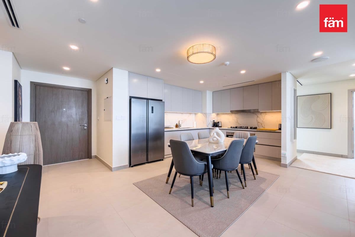 3 bedroom apartment in Beach Mansion Tower 1, photograph 10 of 20