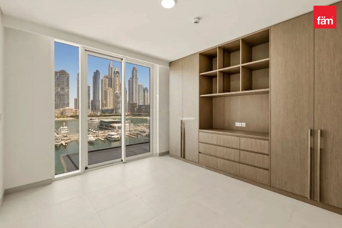 3 bedroom apartment in Beach Mansion Tower 2, photograph 9 of 10