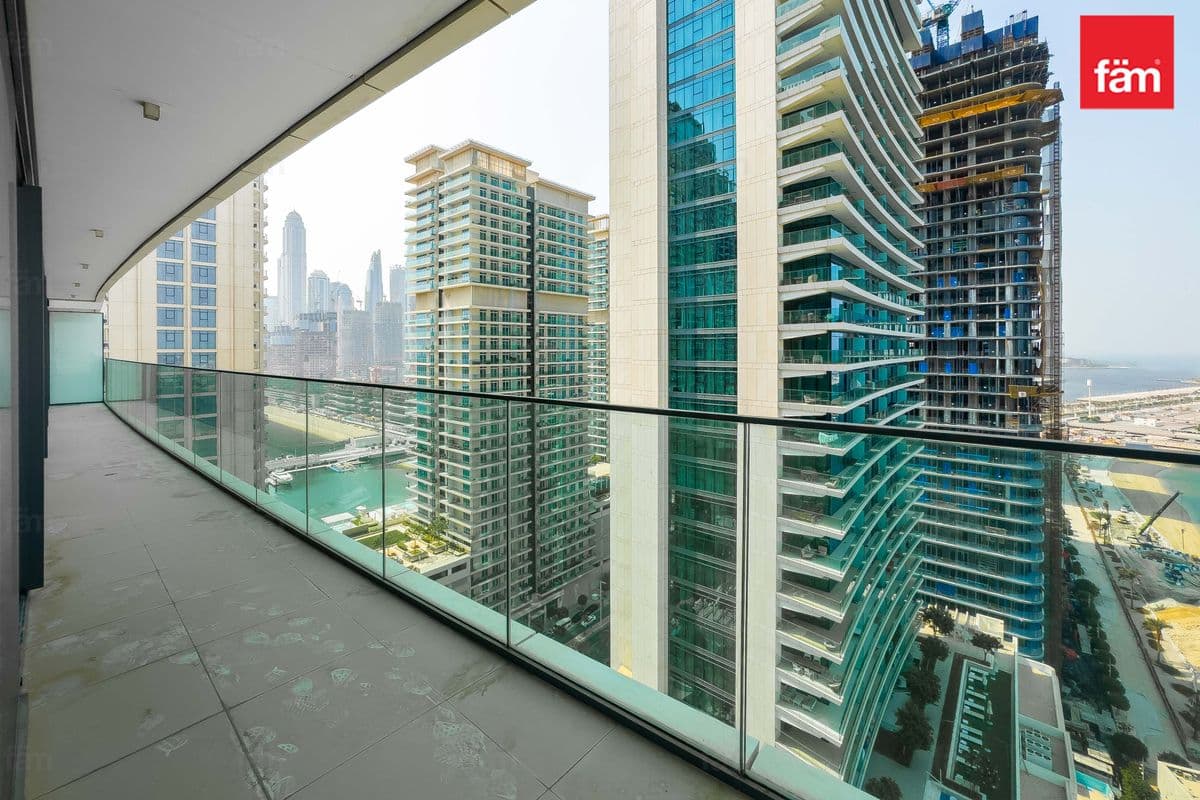 3 bedroom apartment in Beach Vista Tower 2, photograph 16 of 20