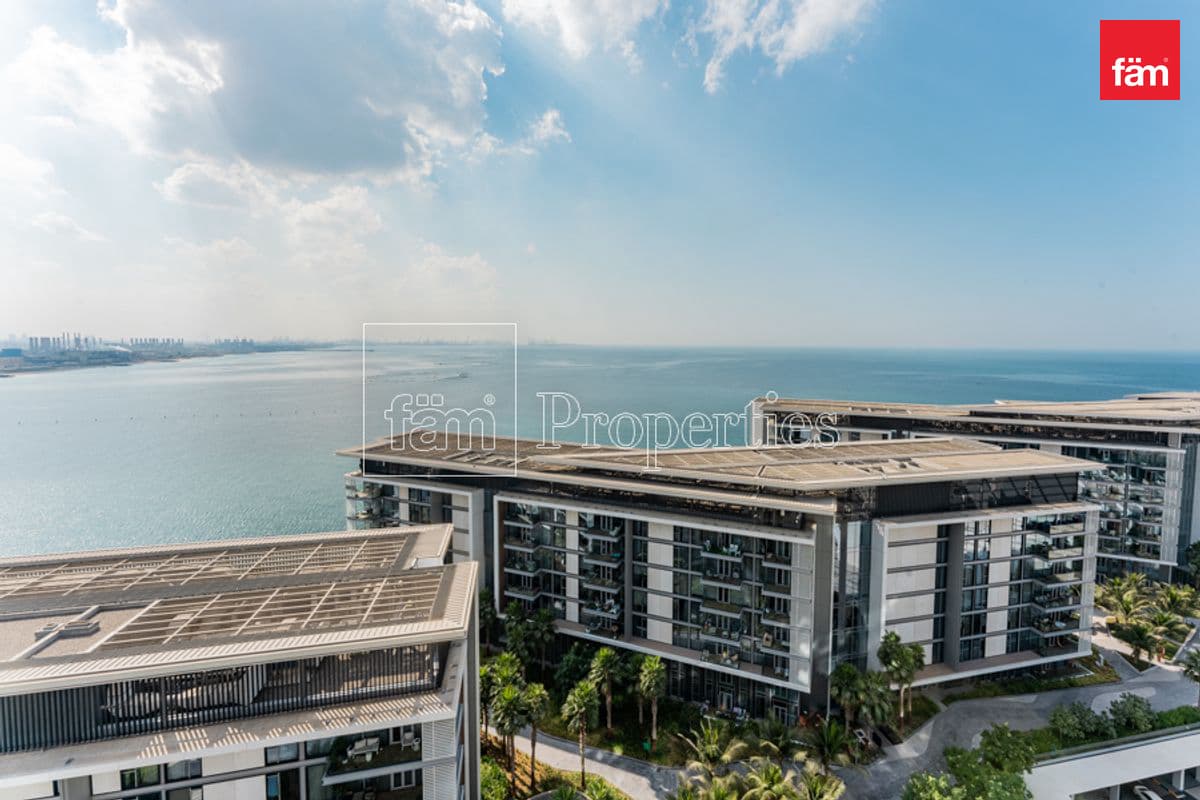 2 bedroom apartment in Bluewaters Residences Building 8, photograph 2 of 13