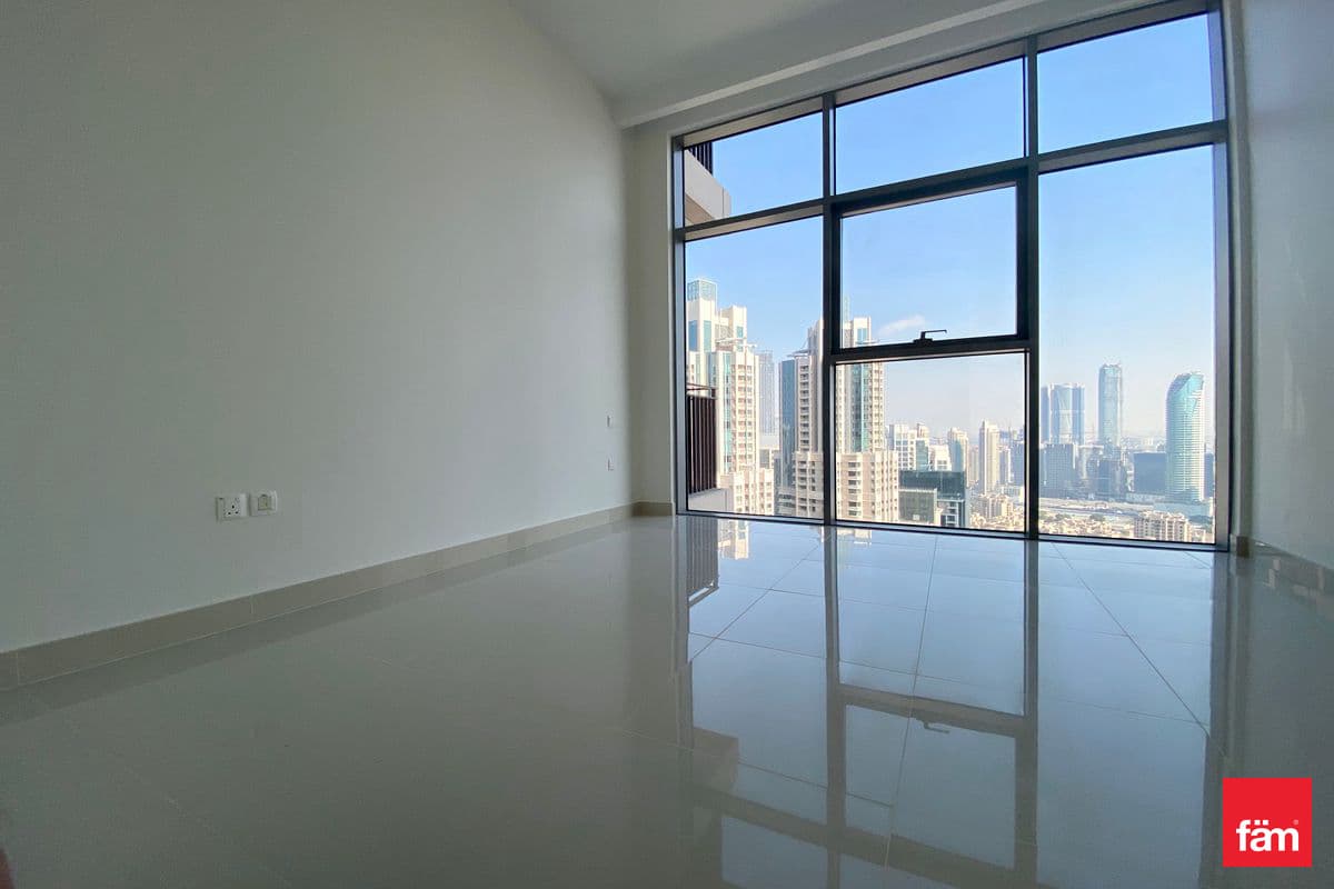 3 bedroom apartment in Boulevard Point, photograph 7 of 17