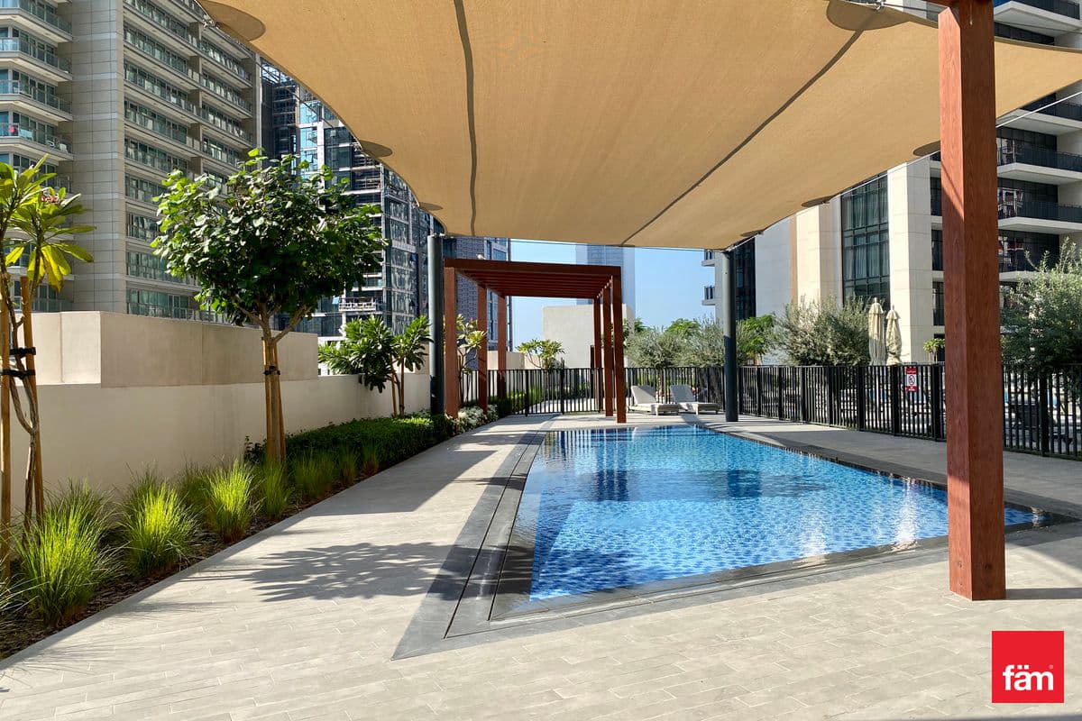 3 bedroom apartment in Boulevard Point, photograph 14 of 17