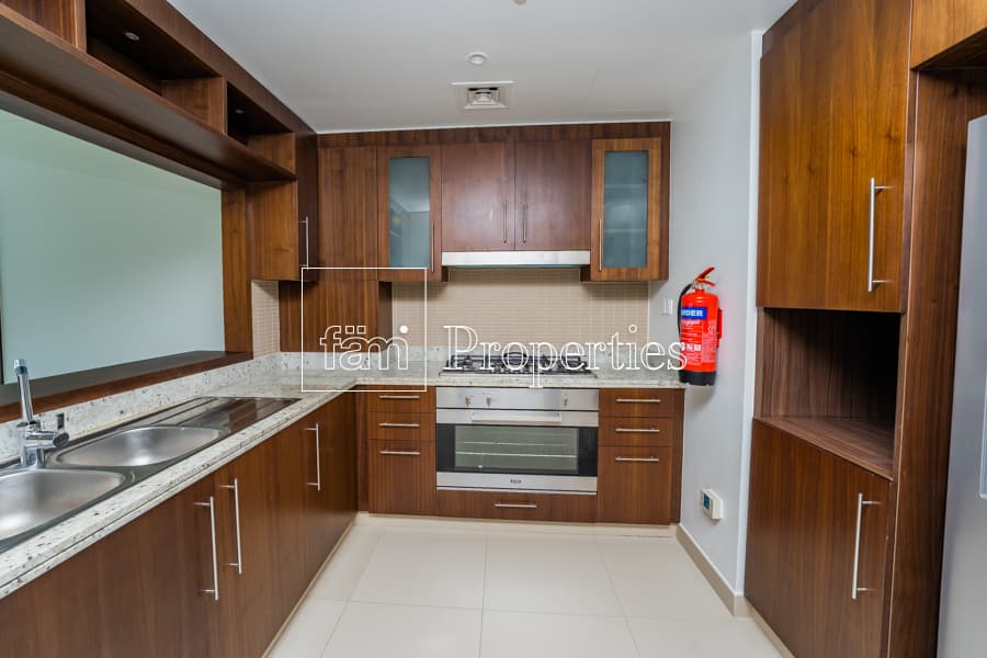 3 bedroom apartment in Boulevard Point, photograph 7 of 20