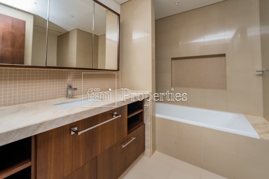 3 bedroom apartment in Boulevard Point, photograph 19 of 20