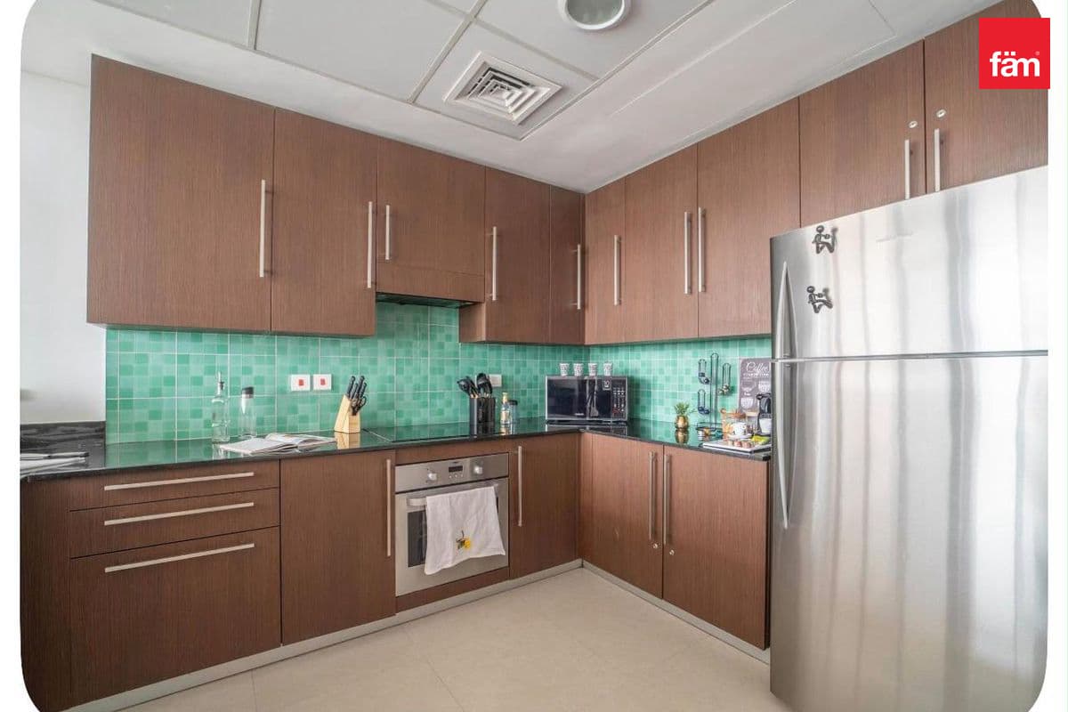 3 bedroom apartment in Burj Daman, photograph 7 of 17