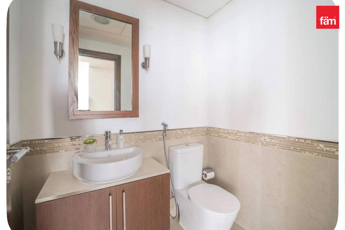 3 bedroom apartment in Burj Daman, photograph 15 of 17