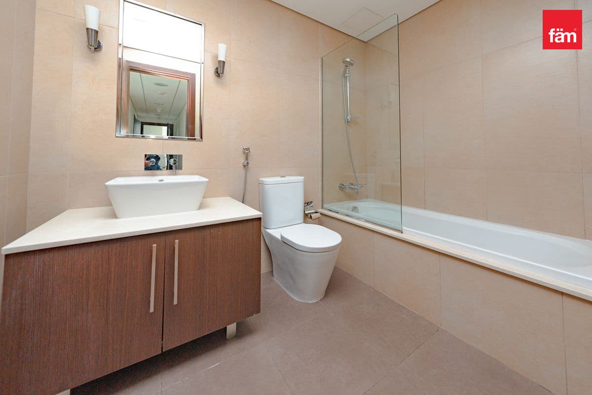 3 bedroom apartment in Burj Daman, photograph 17 of 18