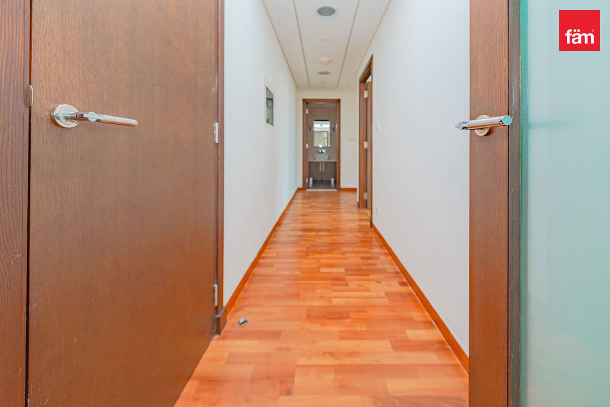 3 bedroom apartment in Burj Daman, photograph 13 of 18