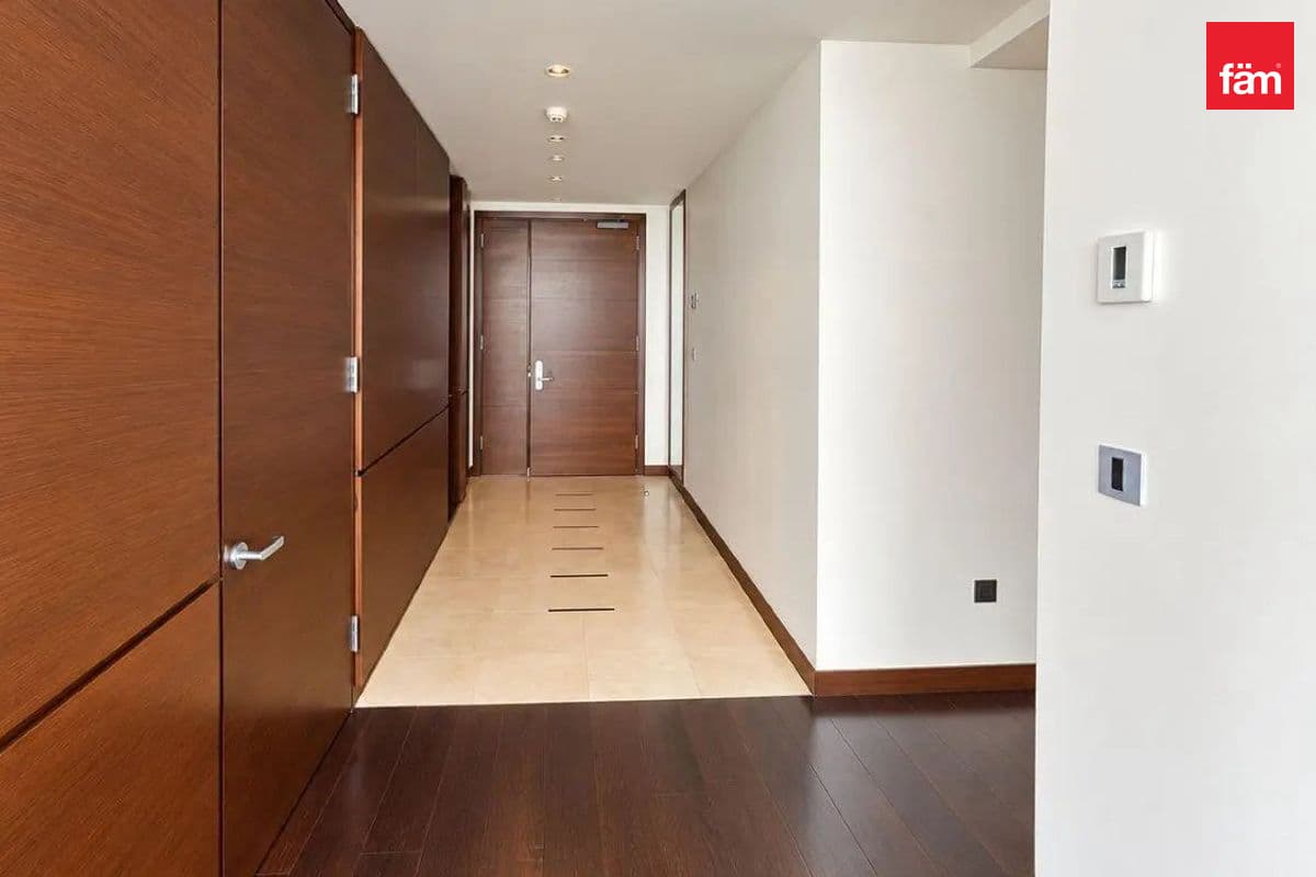 2 bedroom apartment in Burj Khalifa, photograph 5 of 13