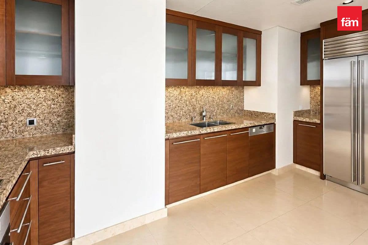 2 bedroom apartment in Burj Khalifa, photograph 6 of 13