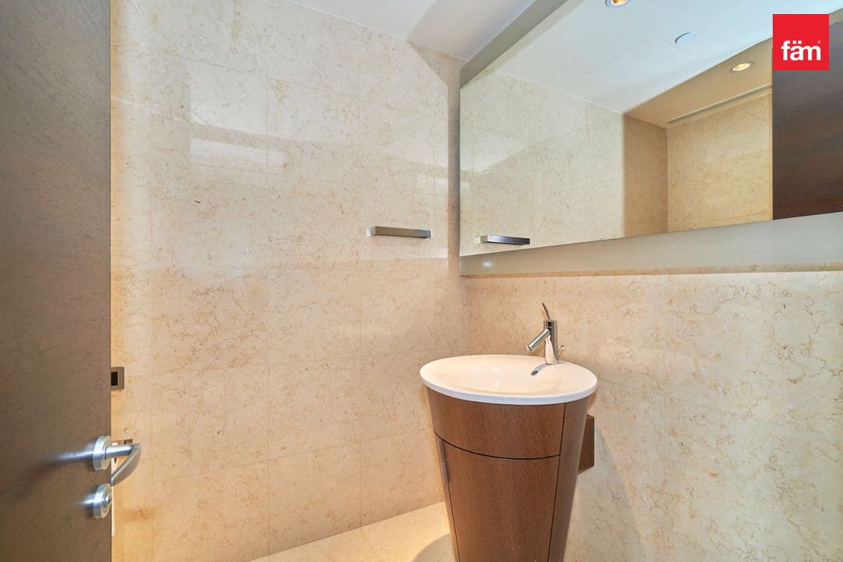 2 bedroom apartment in Burj Khalifa, photograph 13 of 13