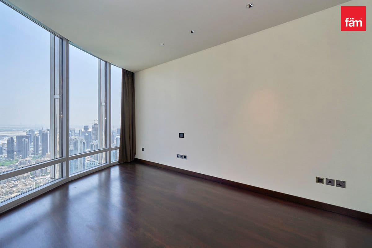 2 bedroom apartment in Burj Khalifa, photograph 5 of 13