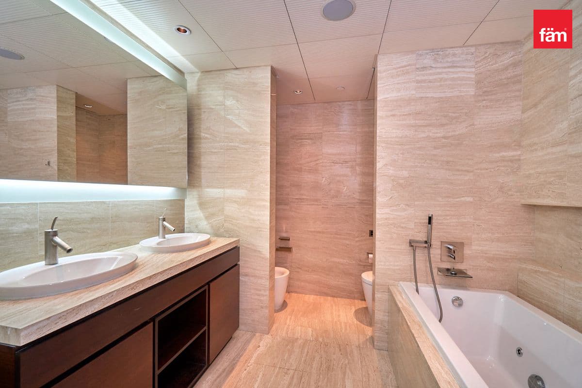 2 bedroom apartment in Burj Khalifa, photograph 9 of 10