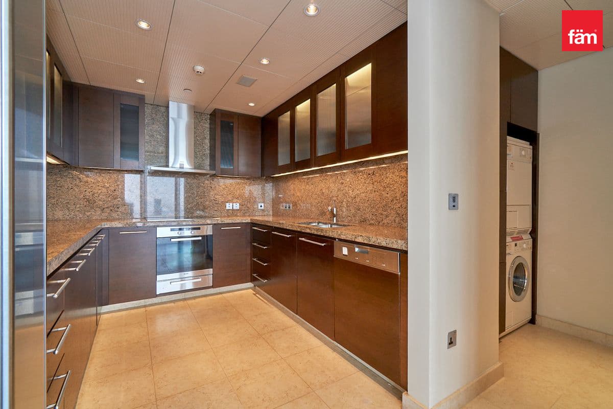 2 bedroom apartment in Burj Khalifa, photograph 4 of 10