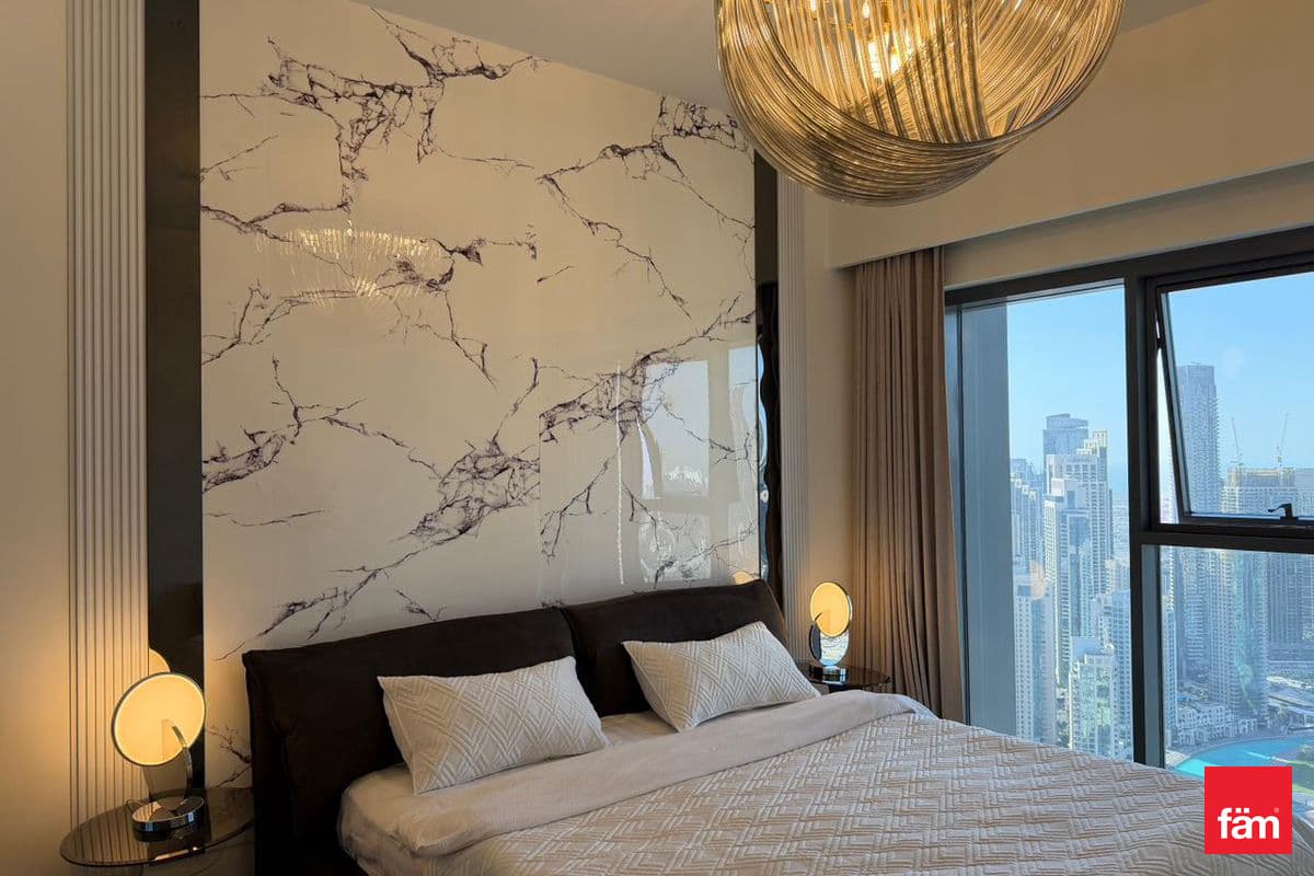 2 bedroom apartment in Burj Royale, photograph 8 of 15