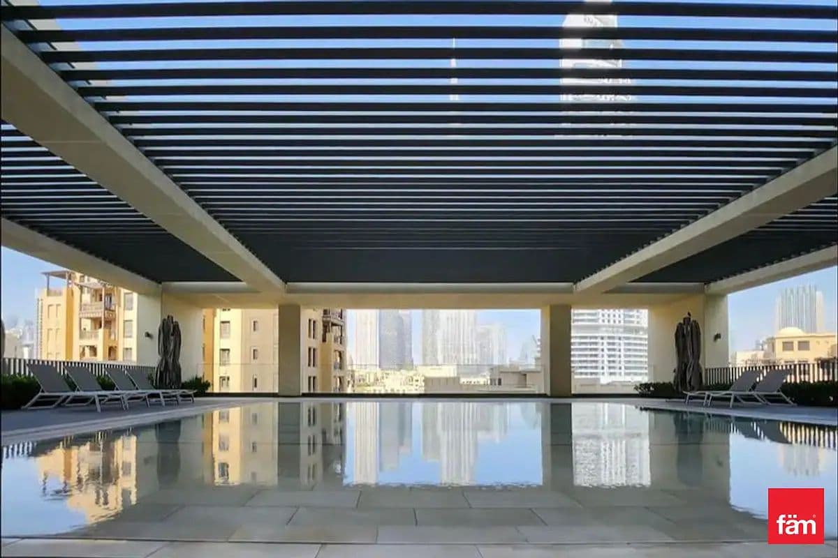2 bedroom apartment in Burj Royale, photograph 12 of 15