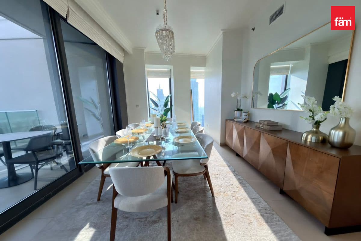 3 bedroom apartment in Burj Vista 1, photograph 6 of 12