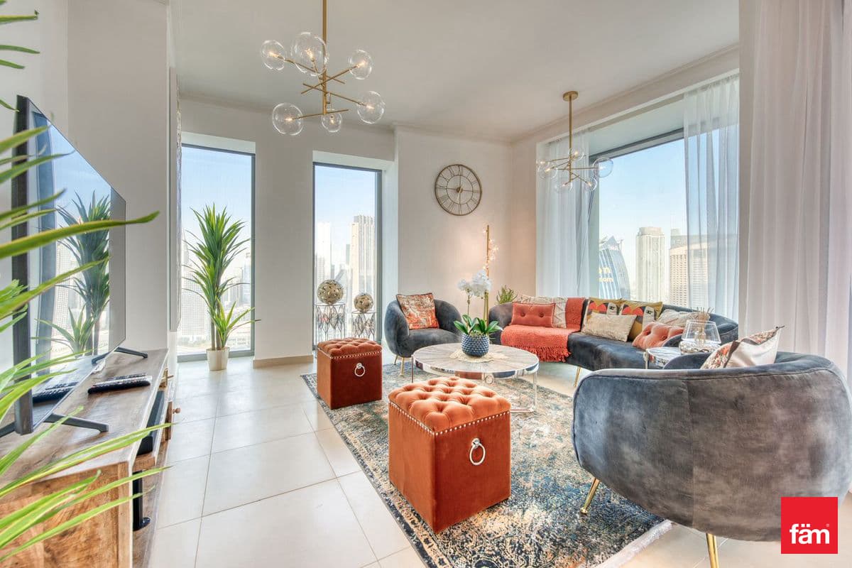2 bedroom apartment in Burj Vista 1, photograph 2 of 12