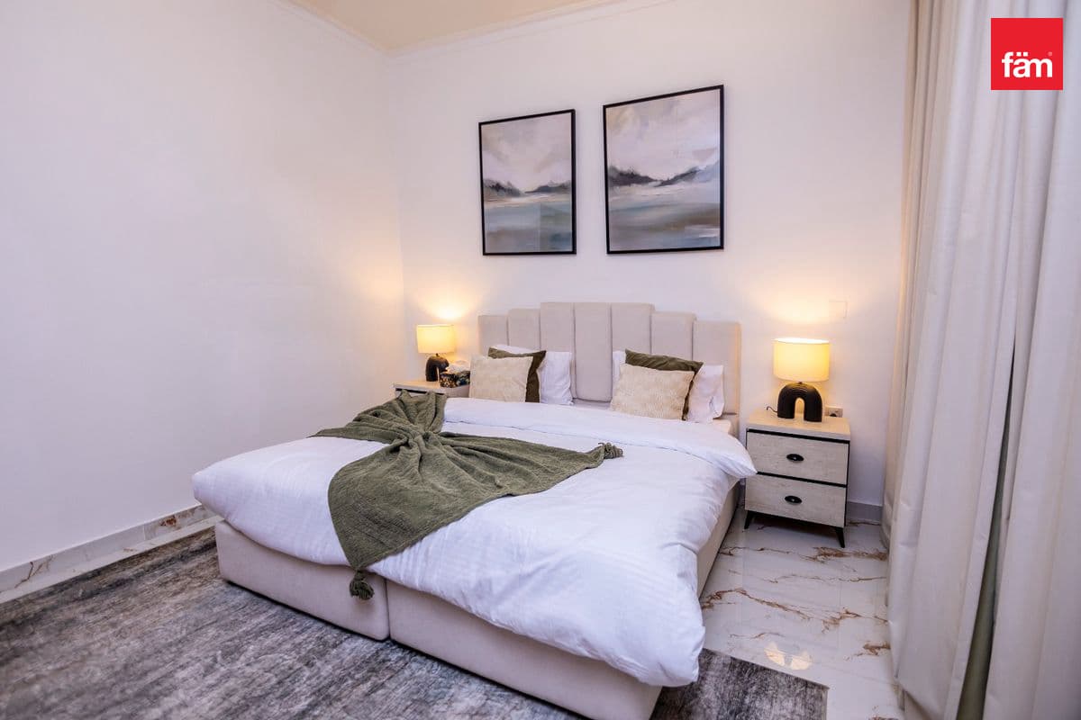 3 bedroom apartment in Burj Vista 1, photograph 4 of 20