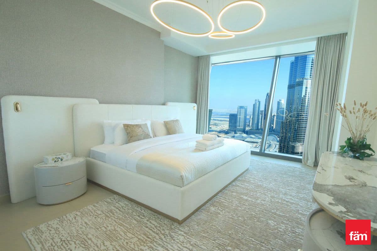 3 bedroom apartment in Burj Vista 1, photograph 6 of 12