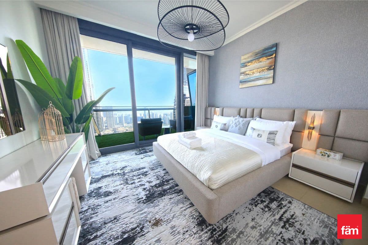 3 bedroom apartment in Burj Vista 1, photograph 3 of 12