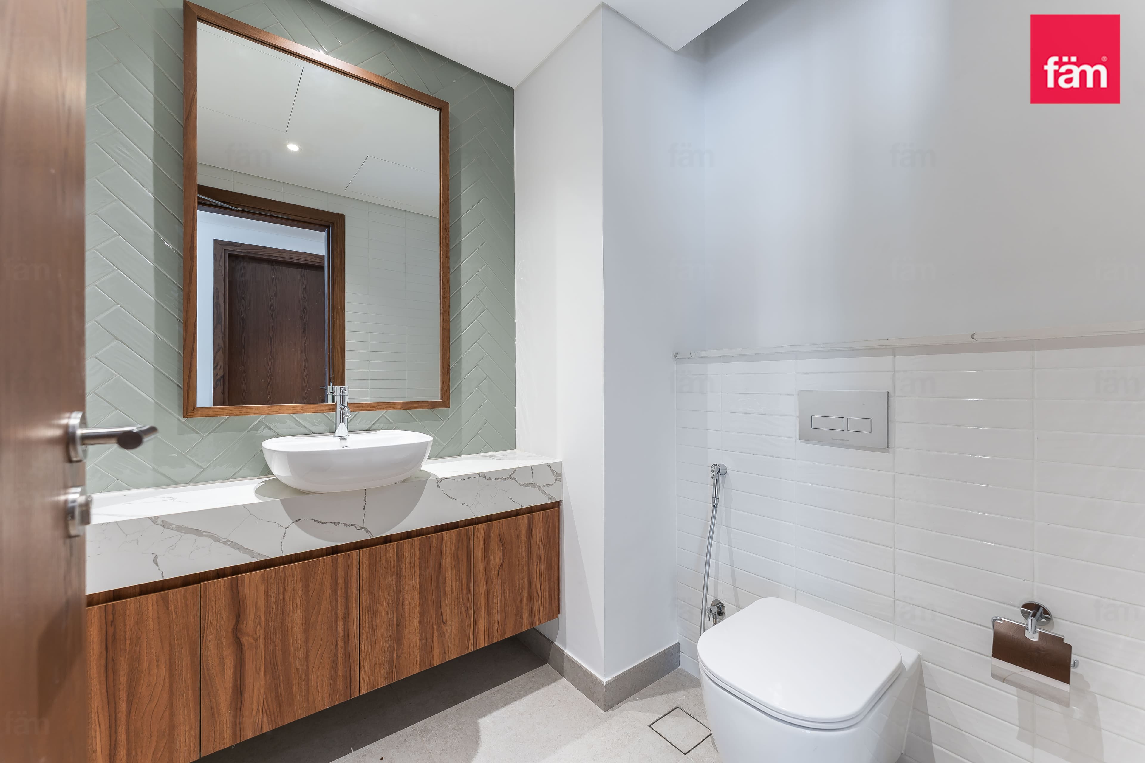 3 bedroom apartment in Central Park Building 1, photograph 18 of 20