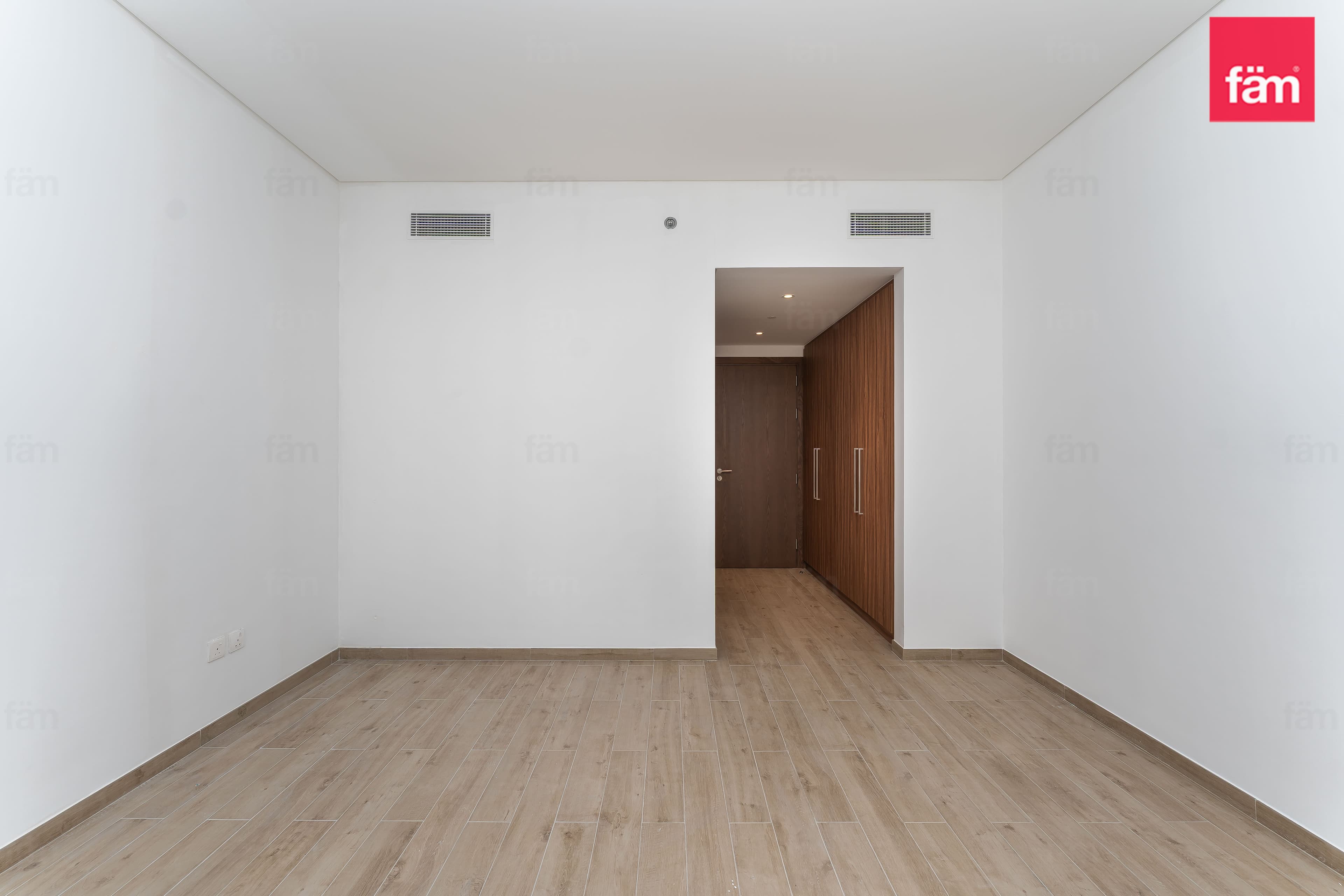 3 bedroom apartment in Central Park Building 1, photograph 8 of 20
