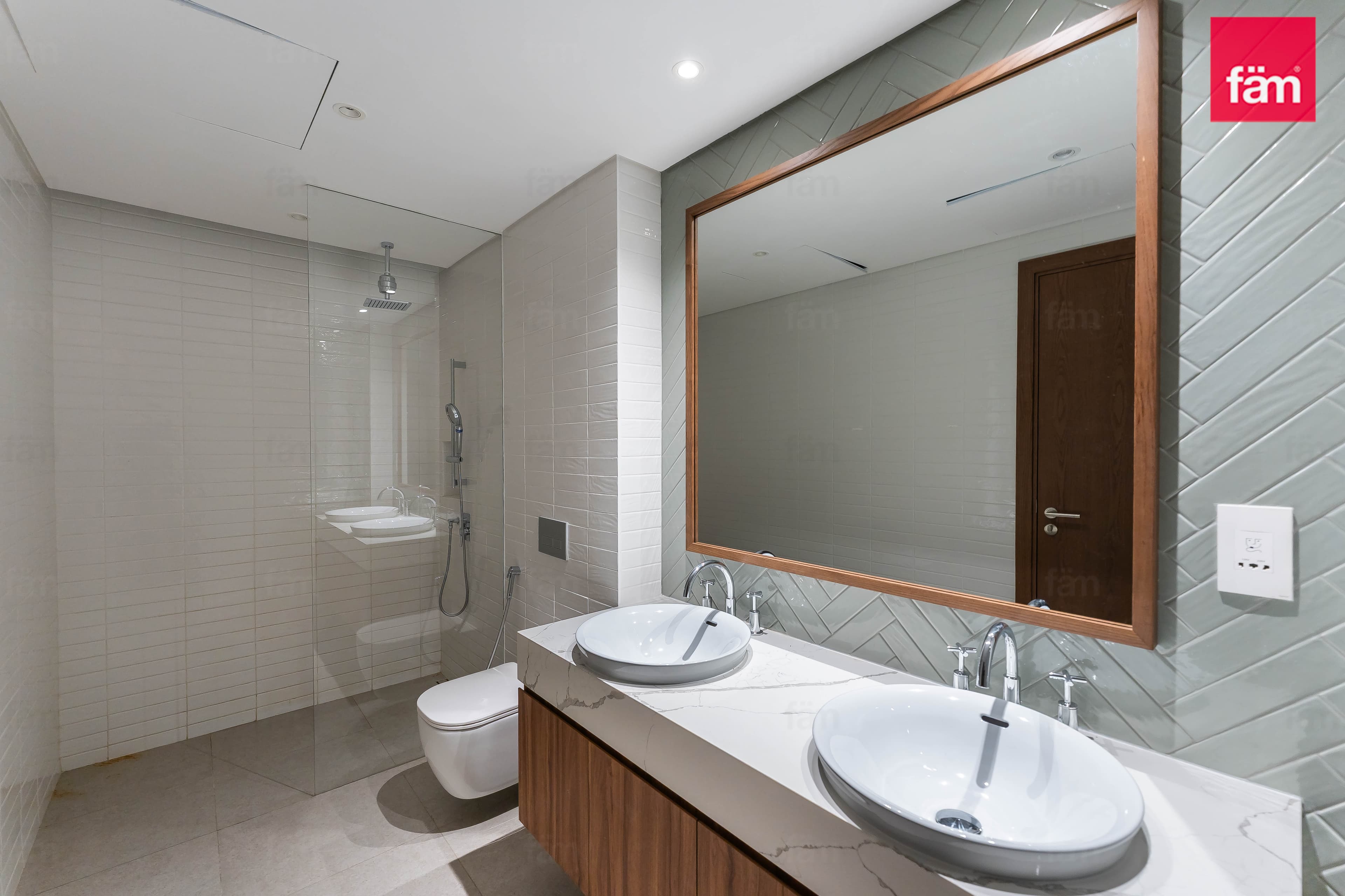3 bedroom apartment in Central Park Building 1, photograph 18 of 20