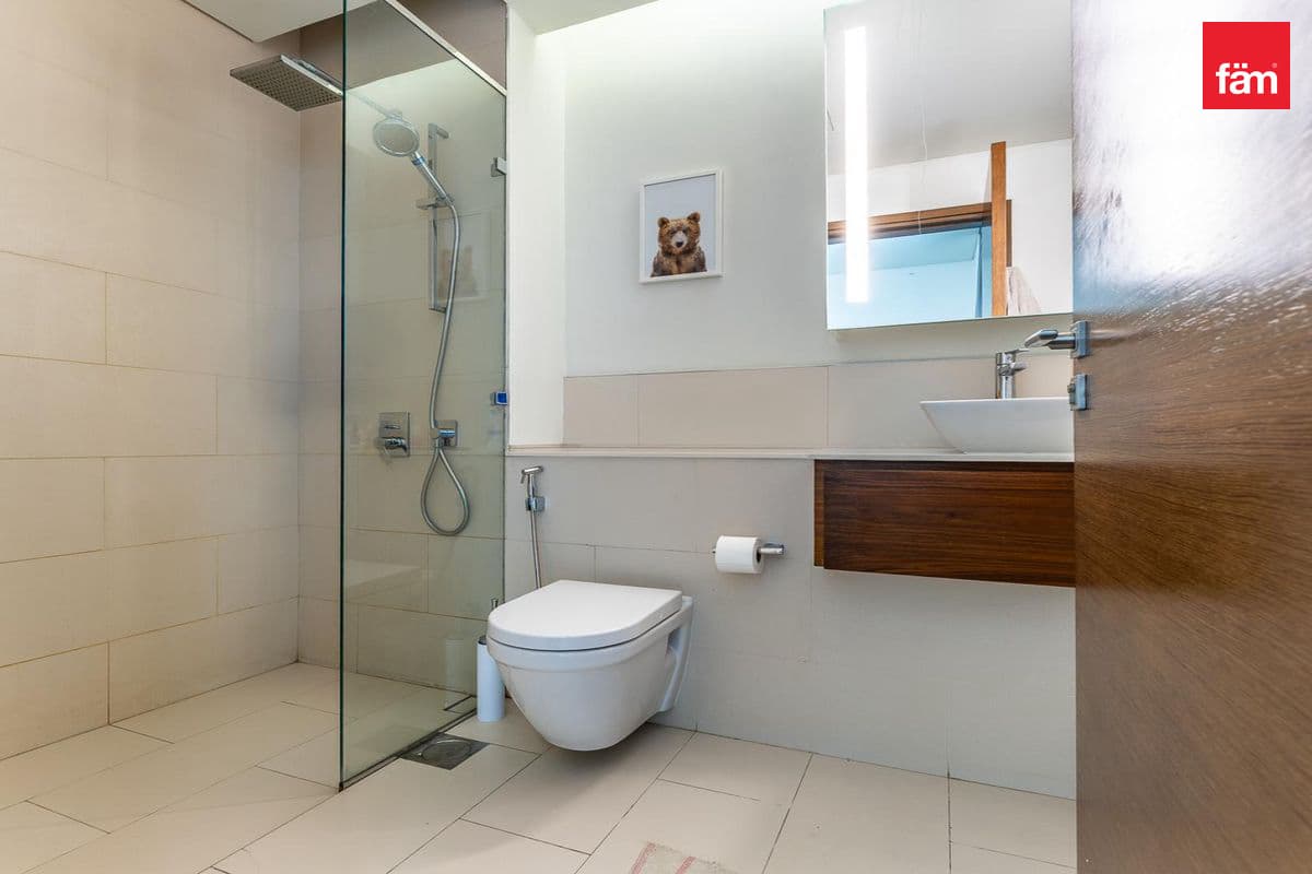 3 bedroom apartment in City Walk Building 13B, photograph 13 of 17