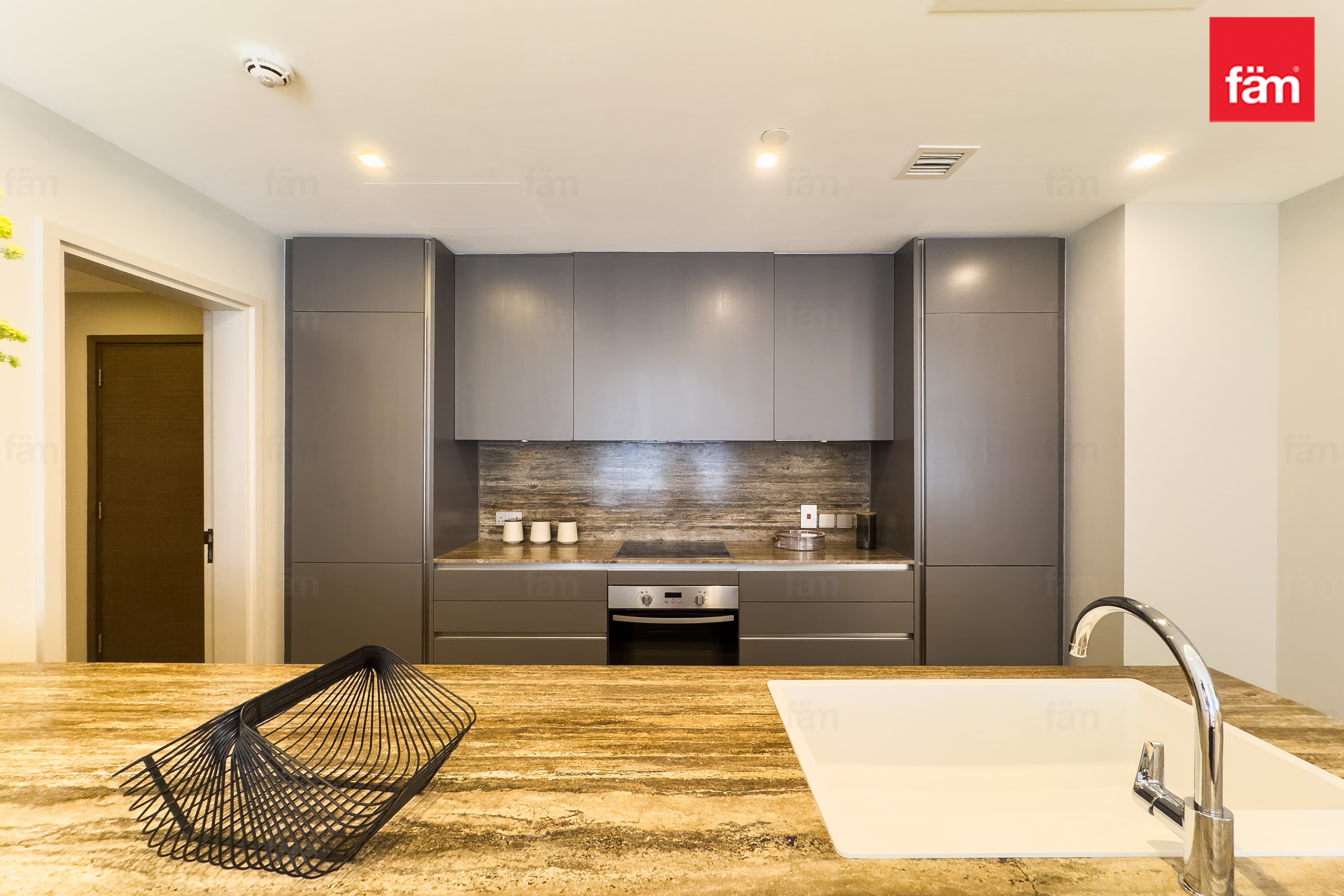 2 bedroom apartment in City Walk Building 16, photograph 6 of 20