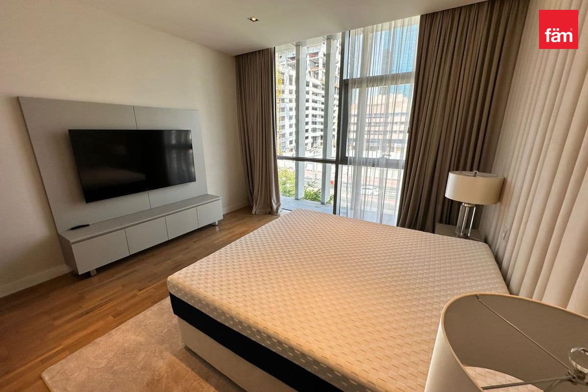 2 bedroom apartment in City Walk Building 20, photograph 11 of 18