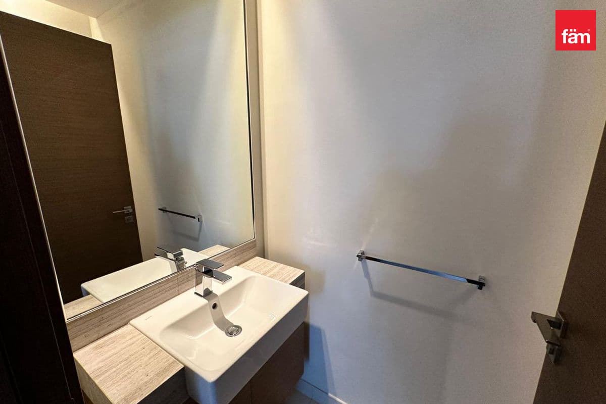 2 bedroom apartment in City Walk Building 20, photograph 16 of 18