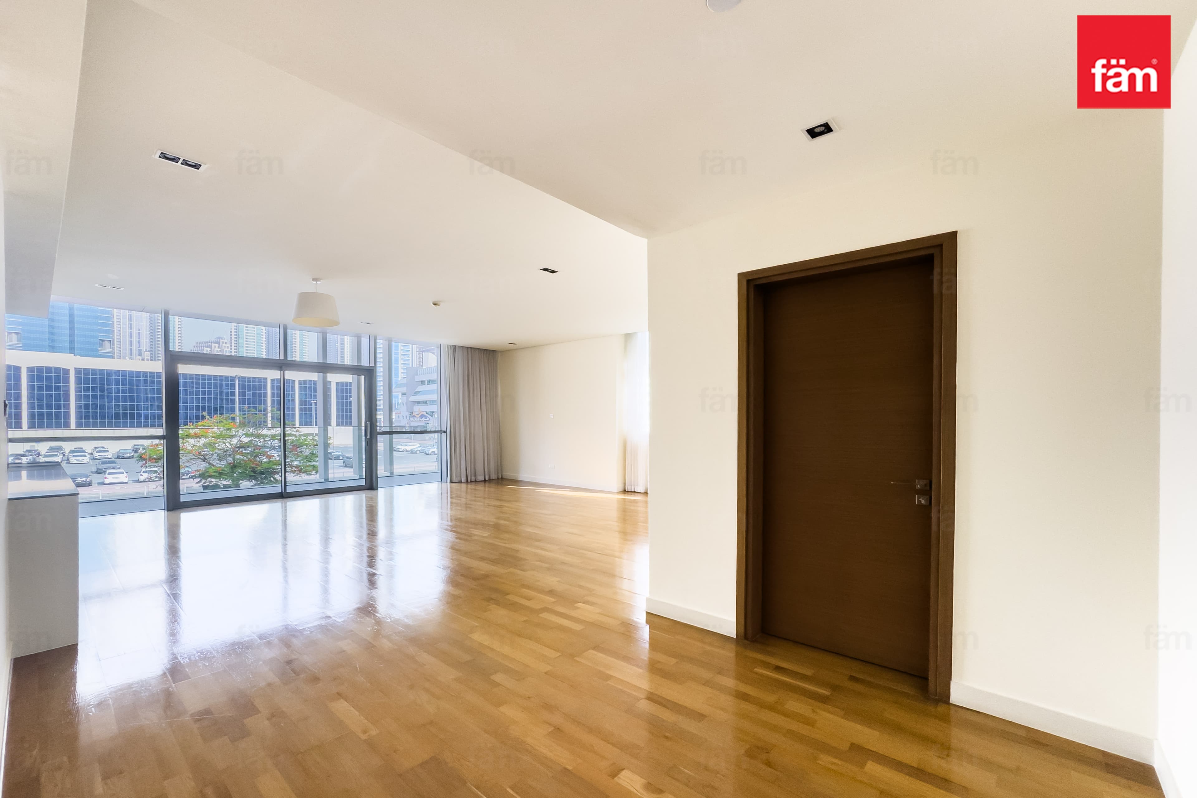 3 bedroom apartment in City Walk Building 20, photograph 4 of 20