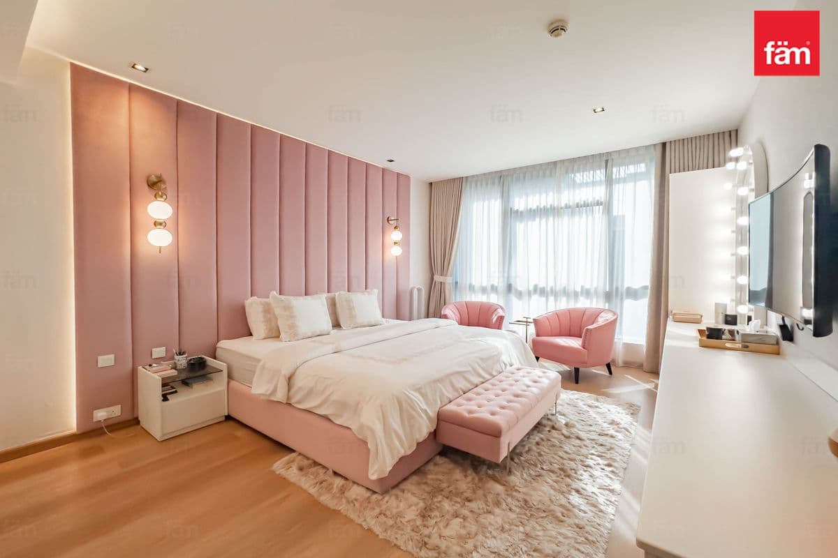 3 bedroom apartment in City Walk Building 6A, photograph 12 of 20