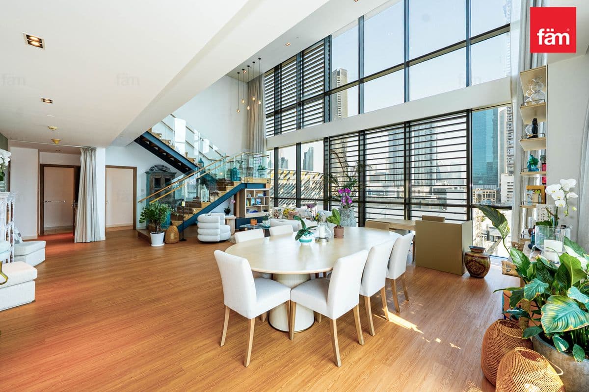 3 bedroom duplex in City Walk Building 6B, photograph 1 of 20