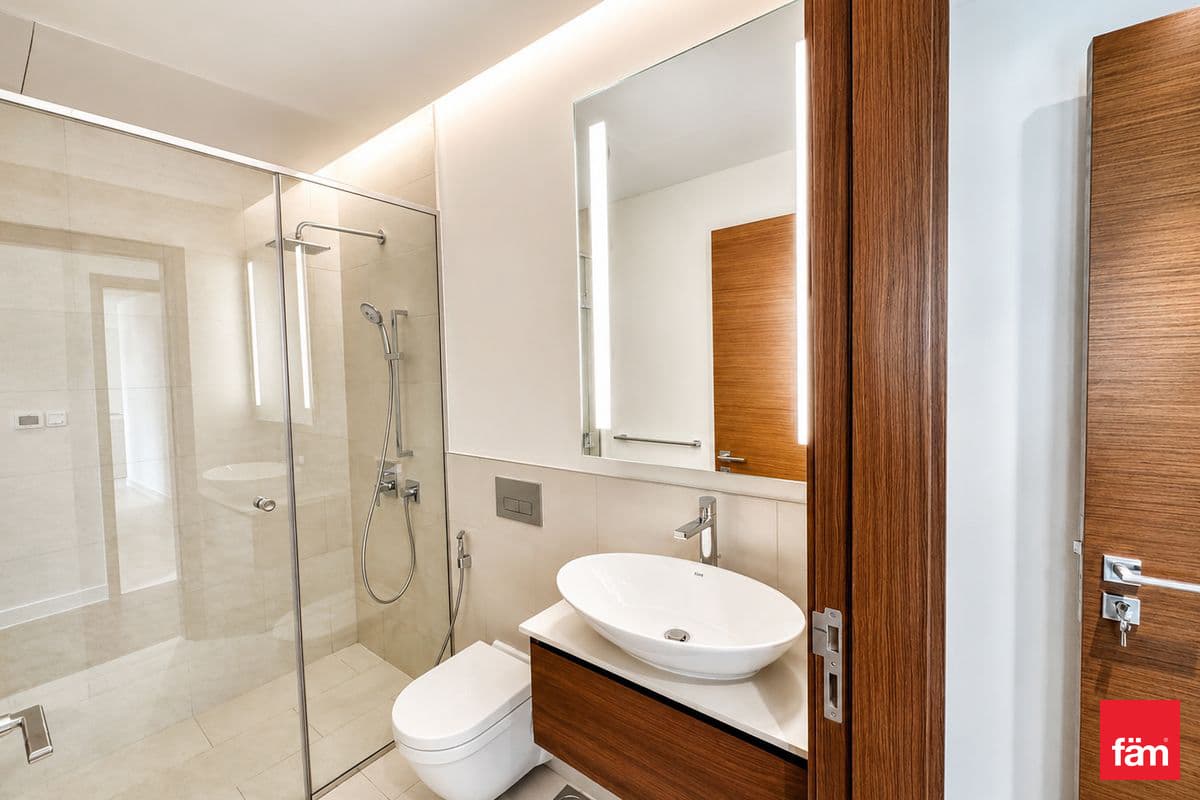 3 bedroom apartment in City Walk Building 9, photograph 13 of 14
