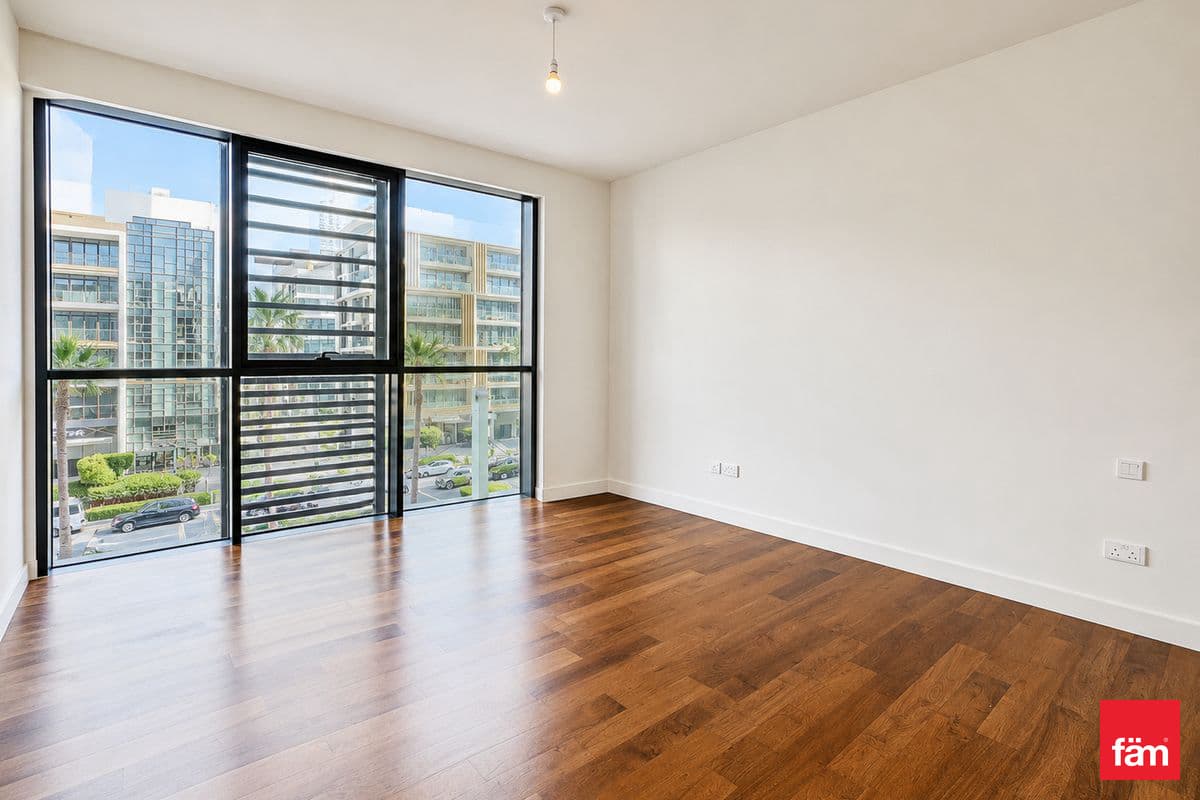 3 bedroom apartment in City Walk Building 9, photograph 6 of 14