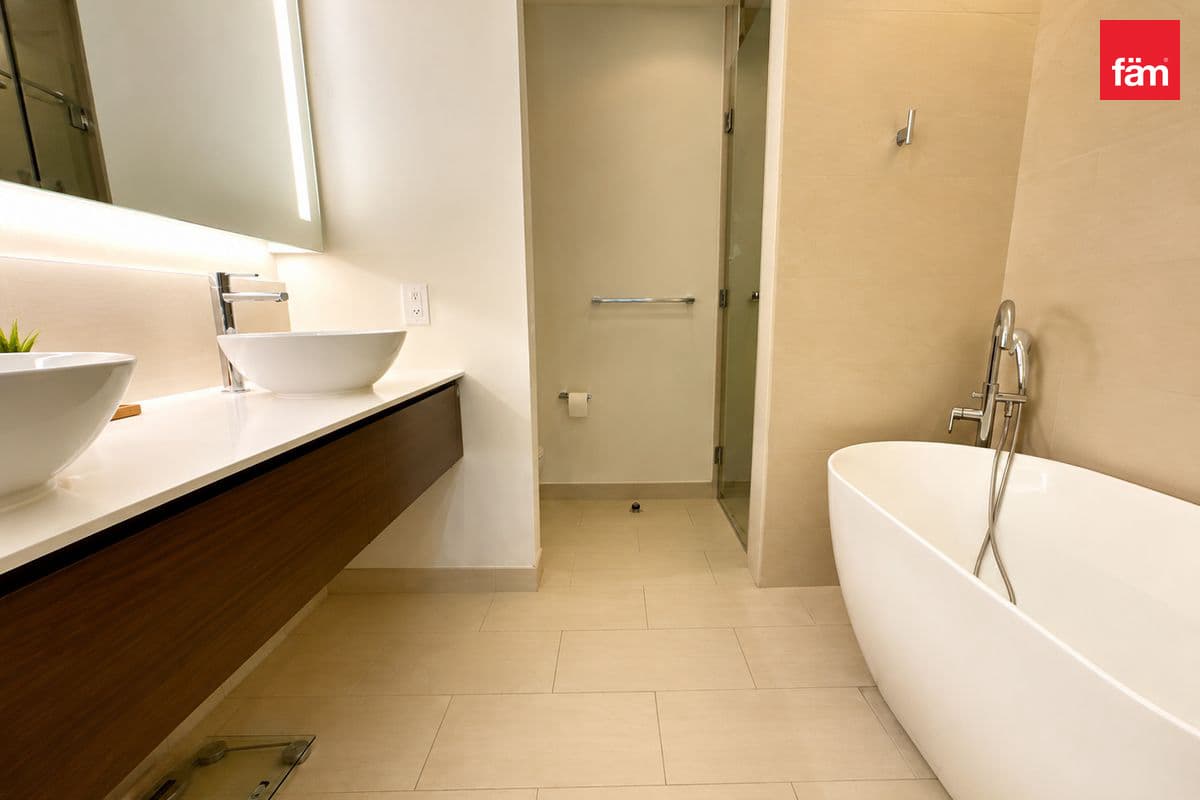 2 bedroom apartment in City Walk Building 9, photograph 6 of 10