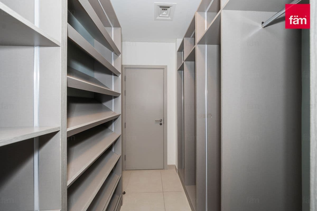 3 bedroom apartment in Creek Palace, photograph 8 of 20