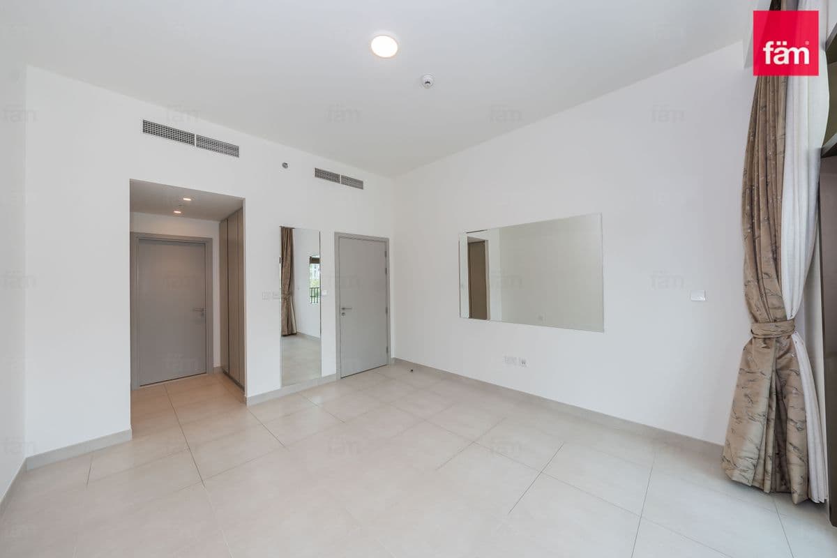 3 bedroom apartment in Creek Palace, photograph 5 of 20